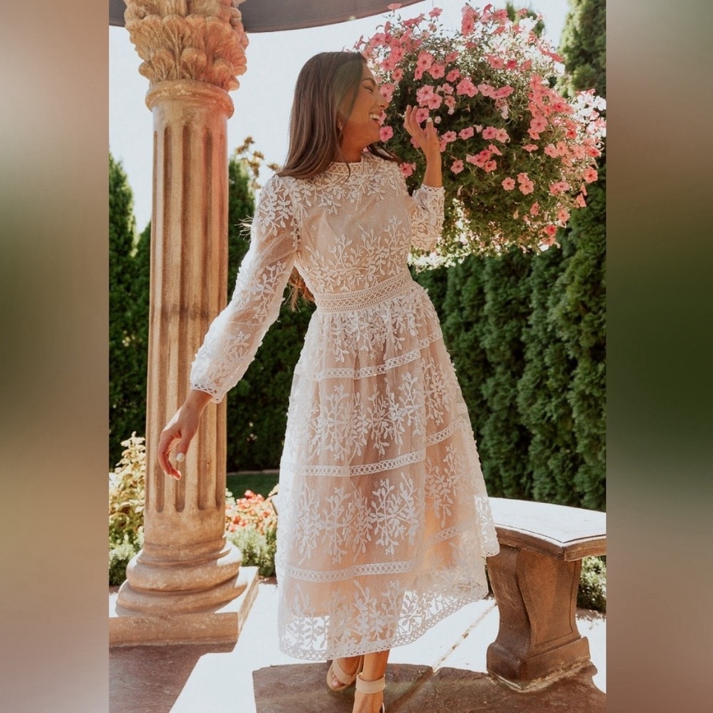 Ivy City Co Lace Floral Boho Dress